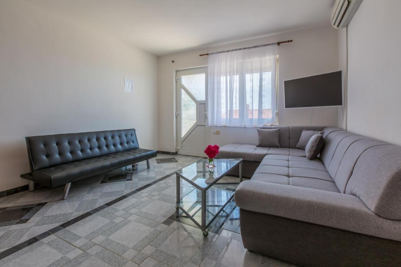 Apartments With A Swimming Pool Dramalj, Crikvenica - 5551 מראה חיצוני תמונה