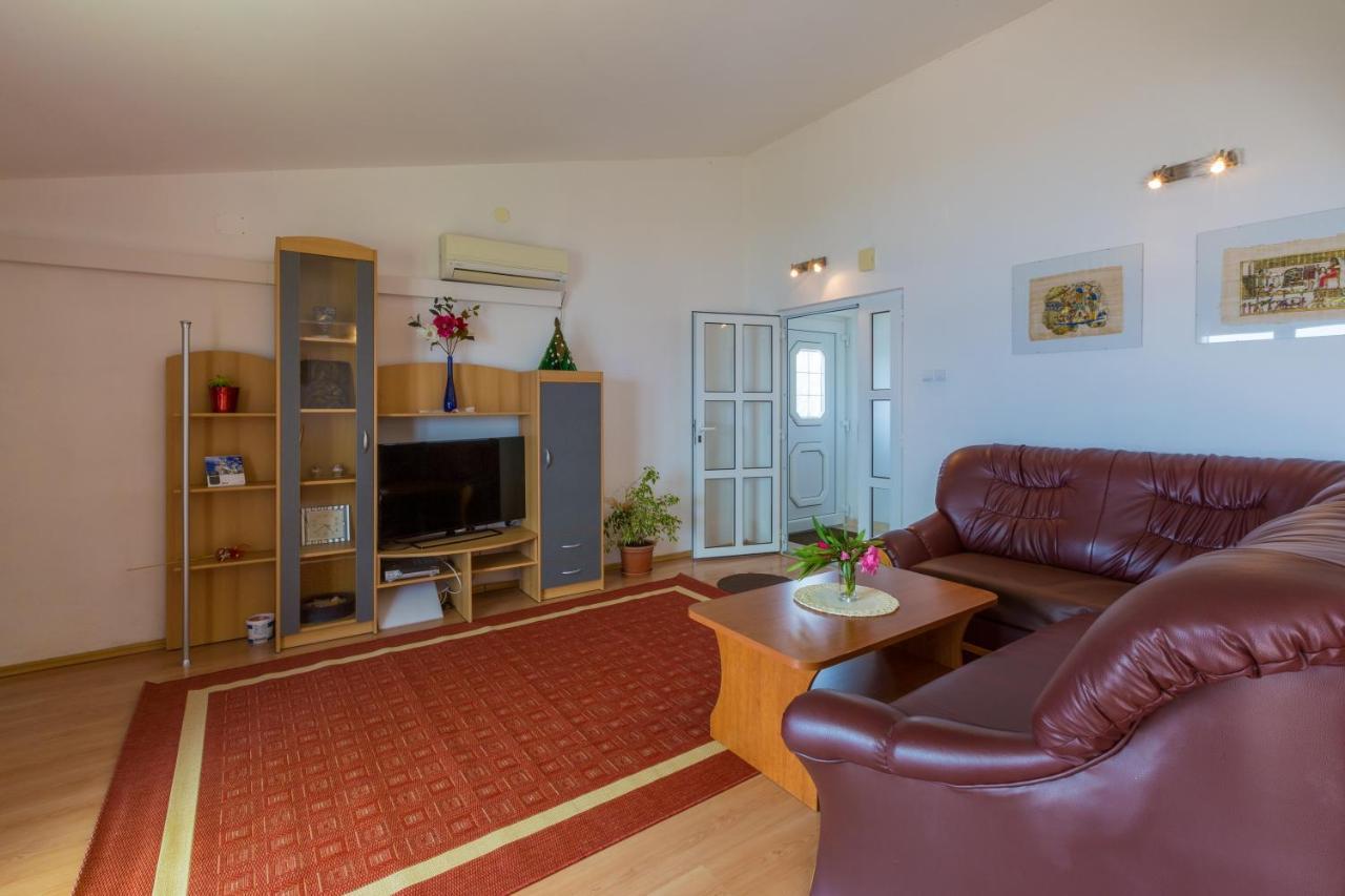 Apartments With A Swimming Pool Dramalj, Crikvenica - 5551 מראה חיצוני תמונה